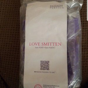 Passion Parties Hand Massaging Glove